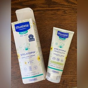 Mustela Stelatopia Emollient Cream 6.76 oz200 ml.